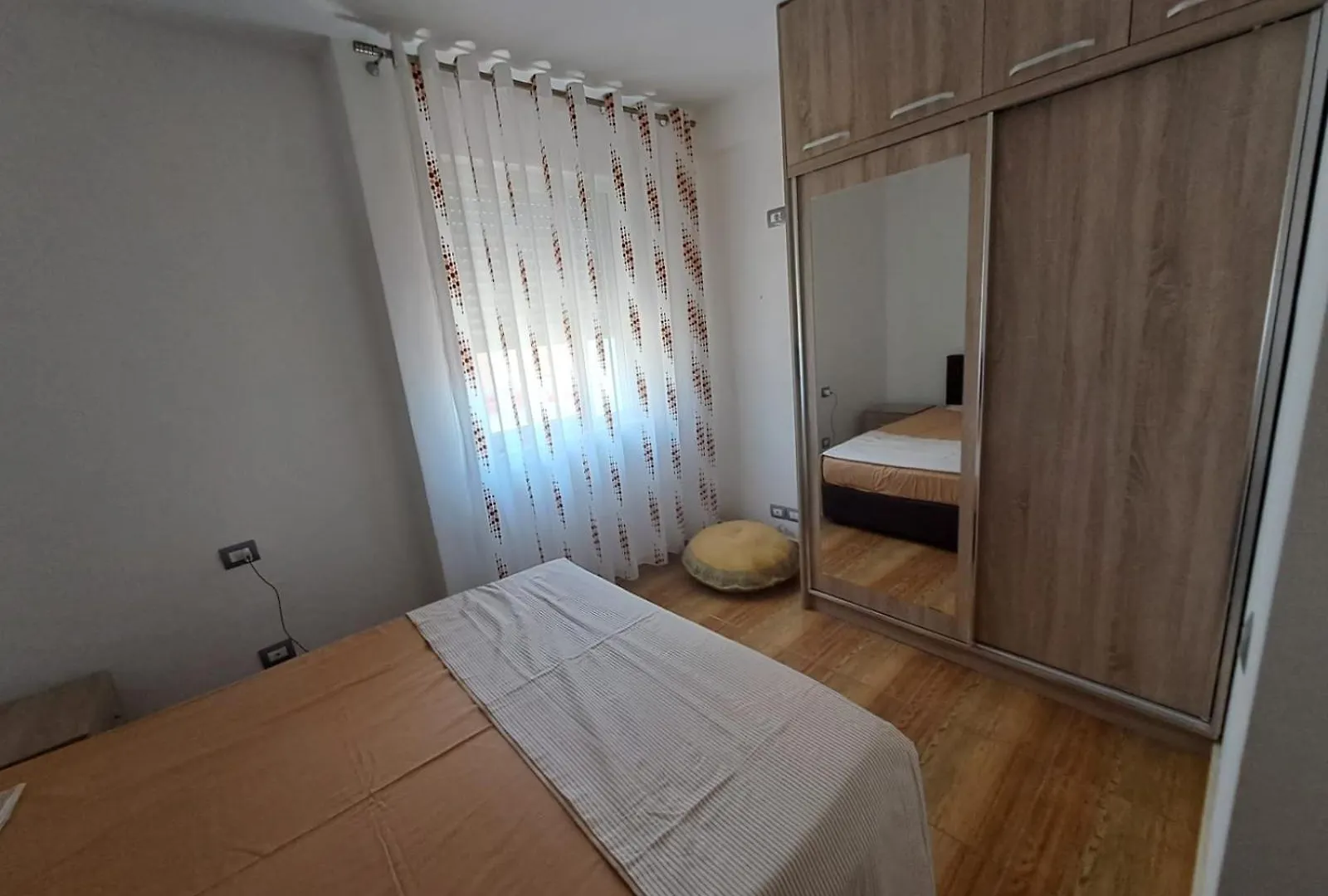 Amazing Seaside Apartment Durrës