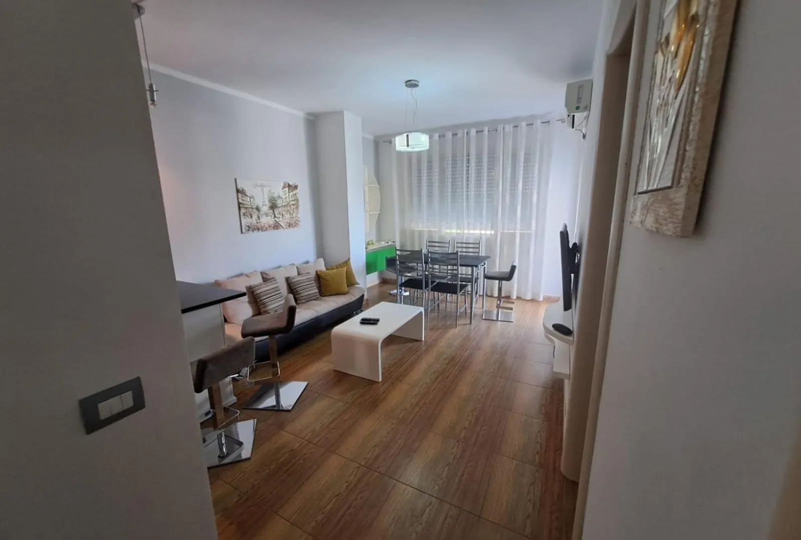 Amazing Seaside Apartment Durres